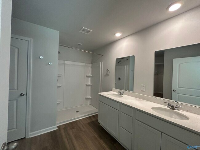 Building Photo - 317 Belmar Wy