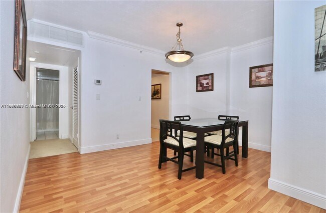 Building Photo - 3001 S Ocean Dr