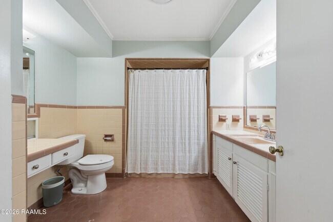Building Photo - 308 Brentwood Blvd