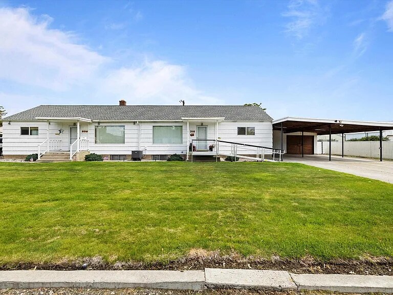 Primary Photo - 318 Abert Ave