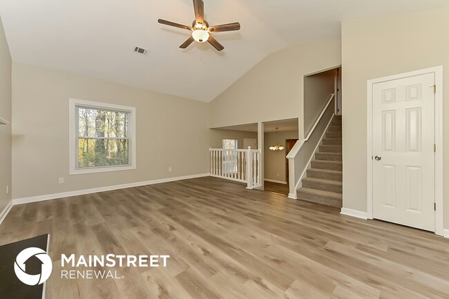 Building Photo - 3447 Oak Leaf Ct