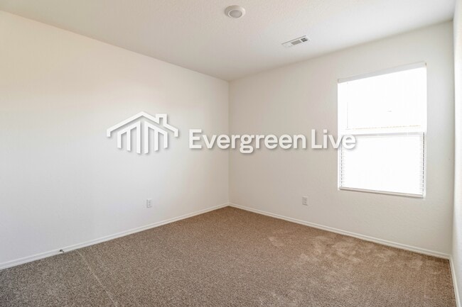 Building Photo - 185 Sarah Alyse Ln