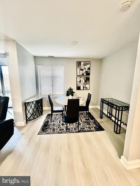 Building Photo - 10528 Cross Fox Ln