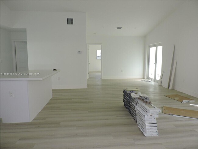 Building Photo - 849 NW 12th St