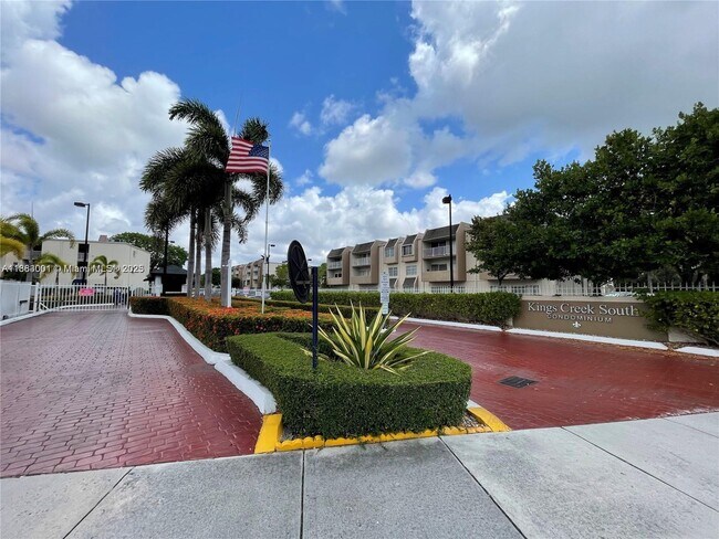 Building Photo - 7775 SW 86th St