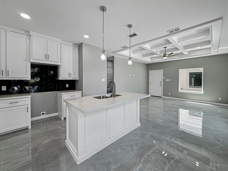 Building Photo - 3311 Wolf Creek Ave