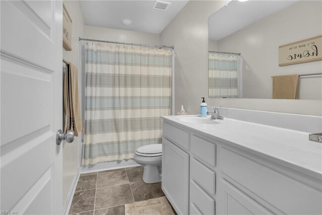 Building Photo - 106 Village Pointe Dr