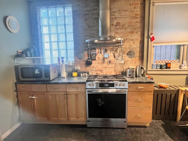 Building Photo - 1800 E St