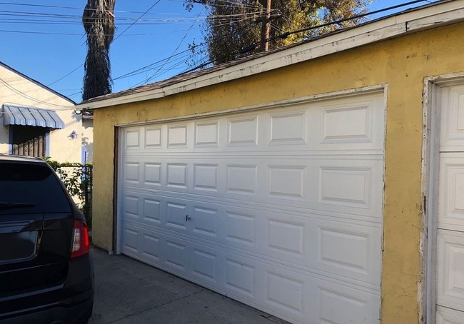 2 car garage - 6412 10th Ave