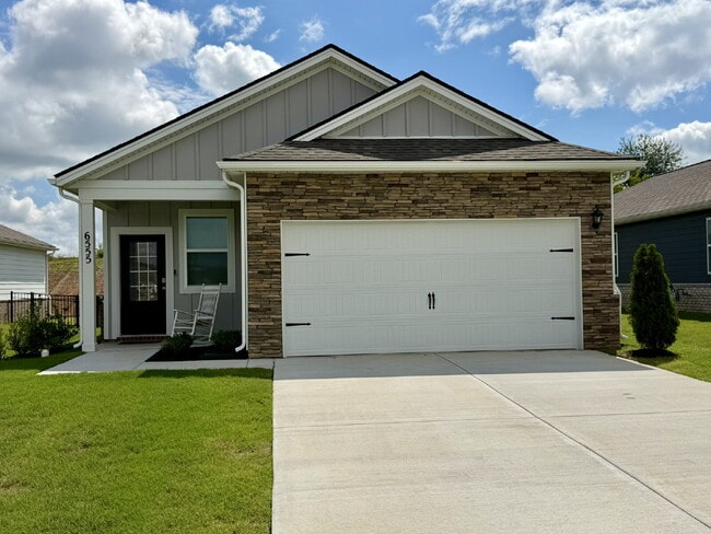 Building Photo - Like-New Legacy Farms Home | Resort-Style Amenities | Coming soon!