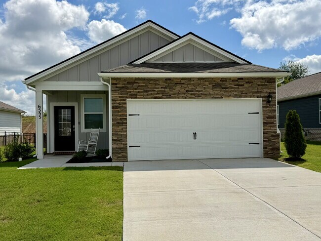 Building Photo - New Legacy Farms Home | Resort-Style Amenities!