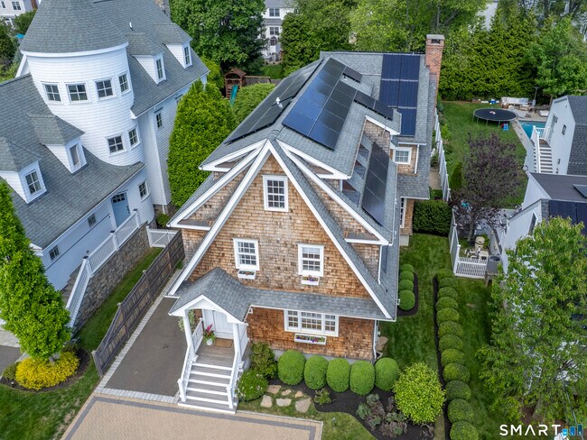 Building Photo - 275 Lalley Blvd