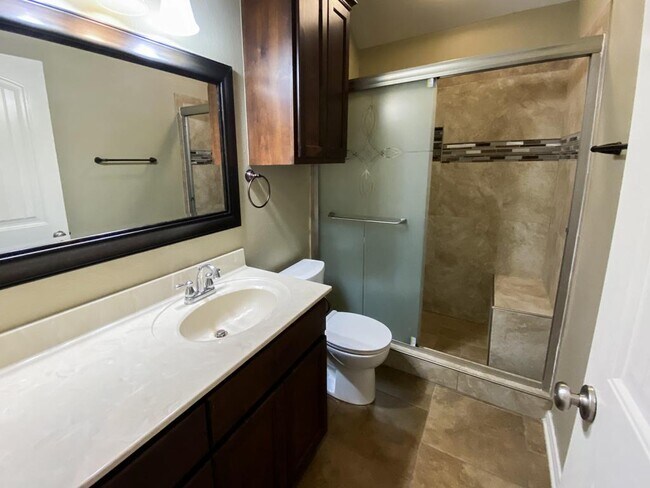 Building Photo - 113 Terravista Trl