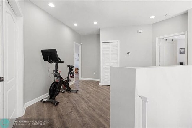 Building Photo - 2316 SW 127th Ave