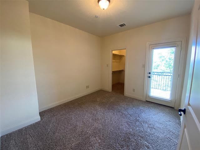 Building Photo - 4037 Winsor Dr