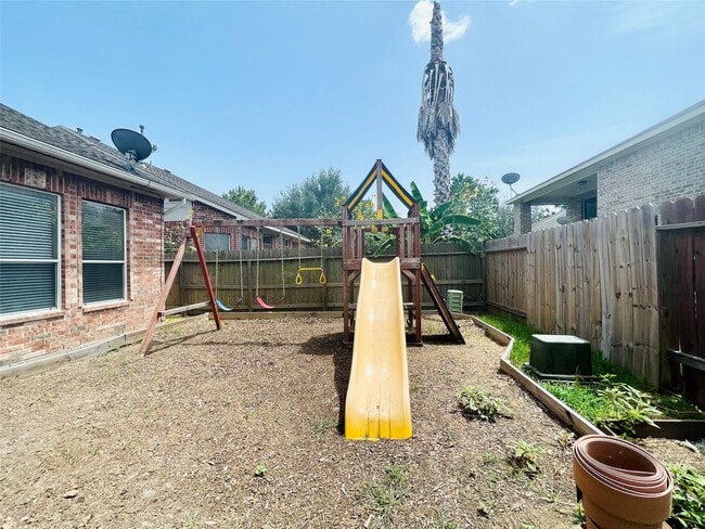 Building Photo - 6326 Bennington Springs Dr