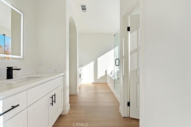 Building Photo - 2870 Newcastle Way