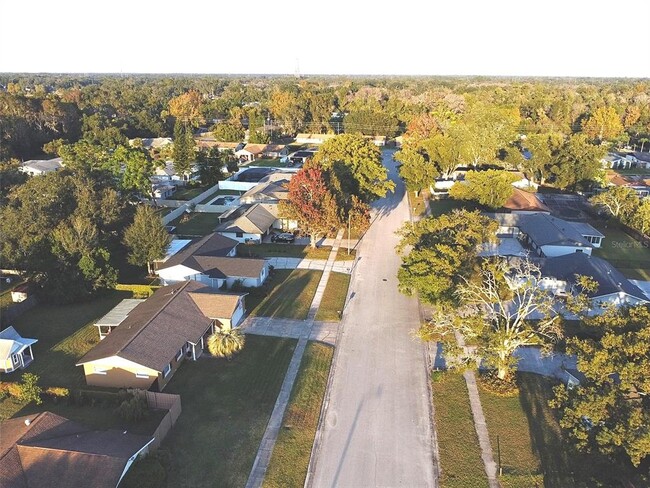 Building Photo - 411 Parson Brown Way