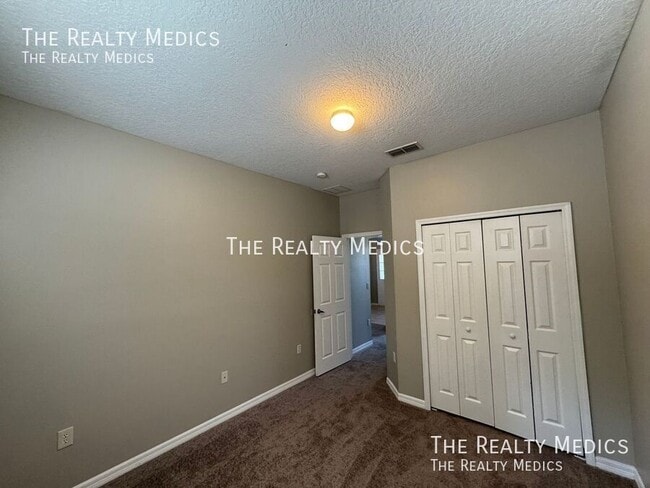 Building Photo - 447 Cierra Oaks Cir