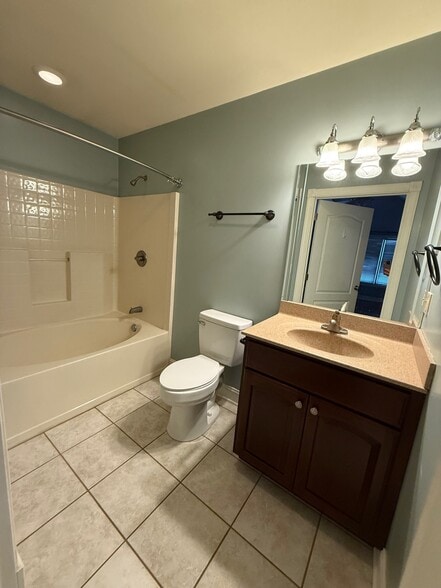 Building Photo - 111 Renee Ln