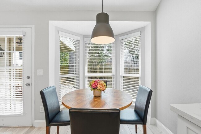 Building Photo - 179 N Dreamweaver Cir