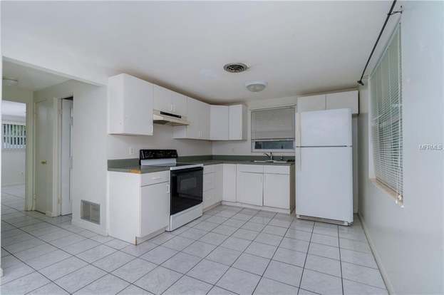 Building Photo - 1600 Cardinal Ln