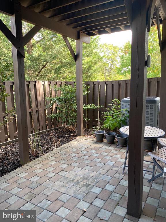 Building Photo - 2509 William Taft Ct