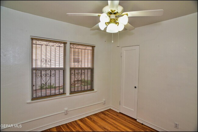 Building Photo - 815 Ellis St