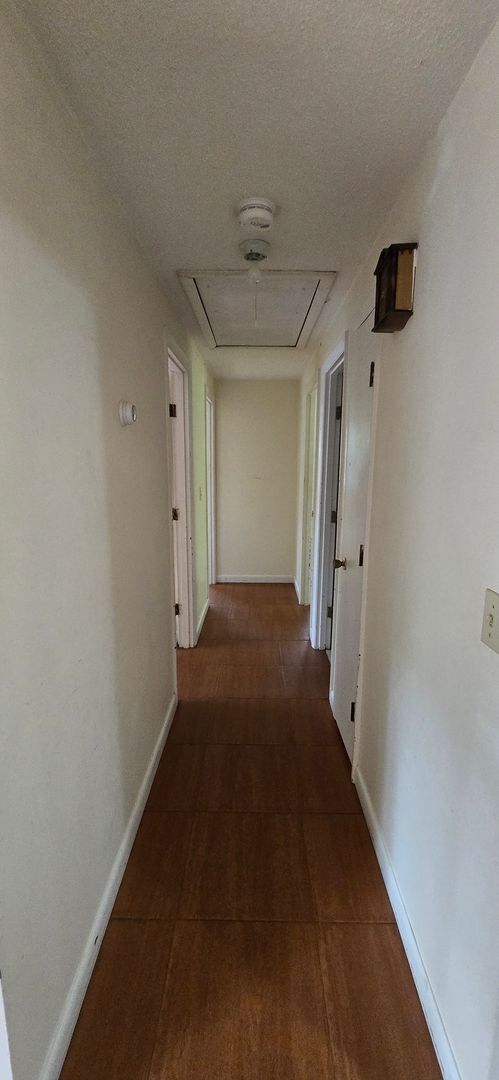 Building Photo - 206-208 Higgins Crowell Road