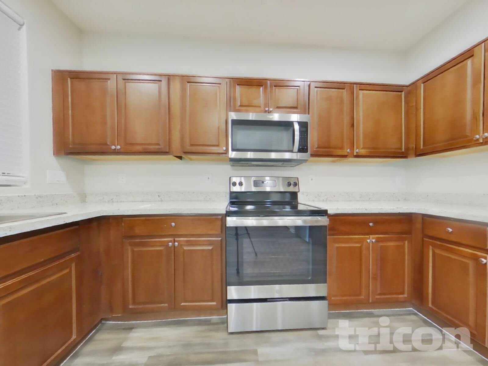 Building Photo - 4333 E Ivanhoe St