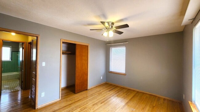 Building Photo - Darling 3 Bed 1.5 Bath 1 Car Garage in the Country Estates Addn Midwest City