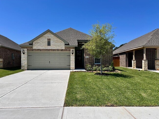 Primary Photo - 6119 White Spruce Dr