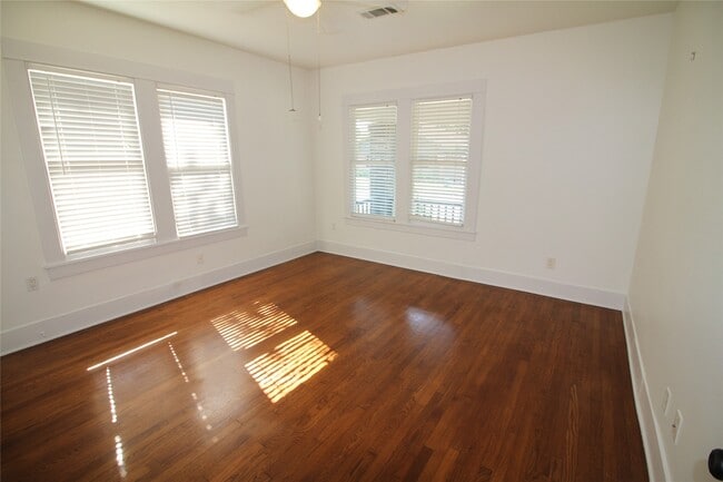 Building Photo - 1031 Fugate St