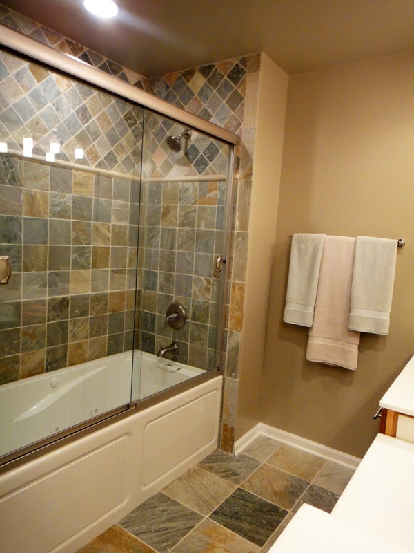 Building Photo - 504 Tamarack Dr