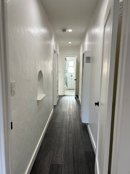 Building Photo - 3308 Glenhurst Ave