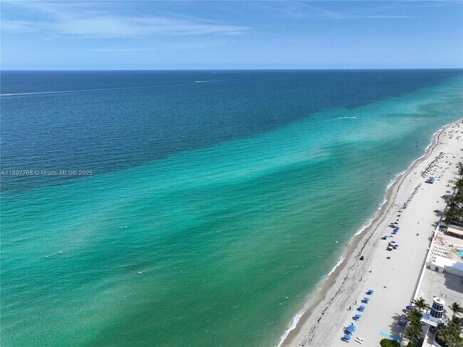 Building Photo - 3101 S Ocean Dr