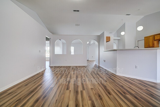 Building Photo - 3059 Magellan Ave