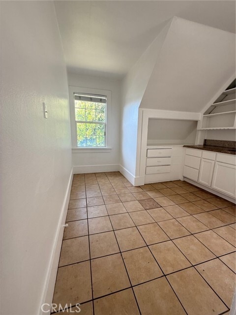 Building Photo - 534 Chestnut Ave