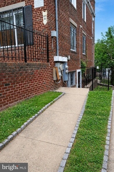 Building Photo - 59 Galveston Pl SW