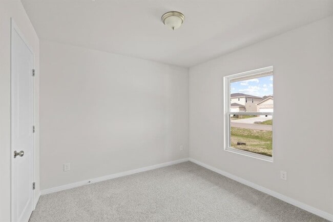 Building Photo - 15560 Taylor Crst Dr