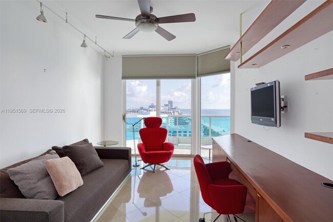 Building Photo - 5025 Collins Ave