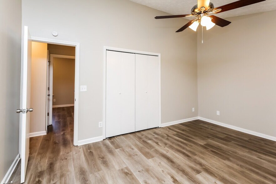 Building Photo - 5375 Olde Mill Dr NE