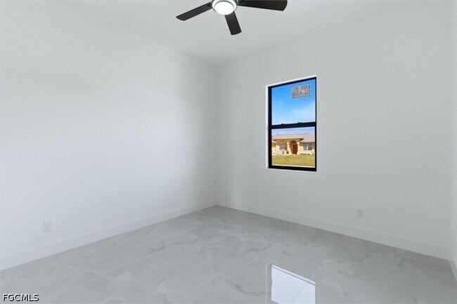 Building Photo - 2913 24th St W