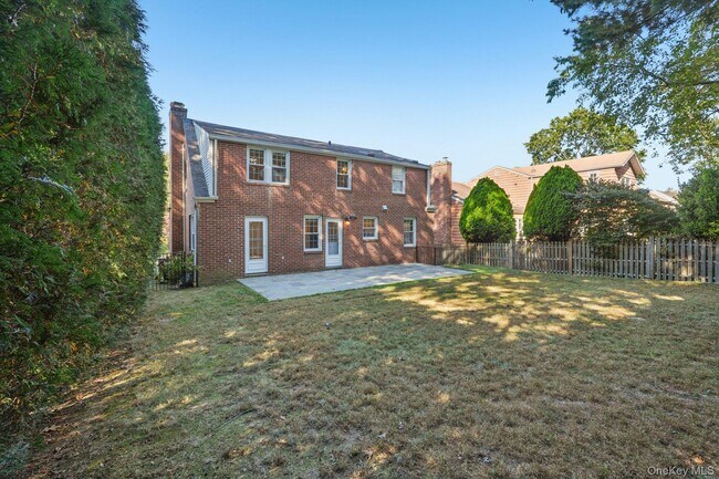 Building Photo - 71 Tamarack Rd