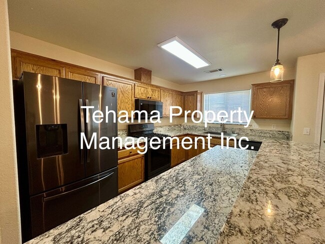 Building Photo - Newly remodeled 4 bedroom 2 bathroom