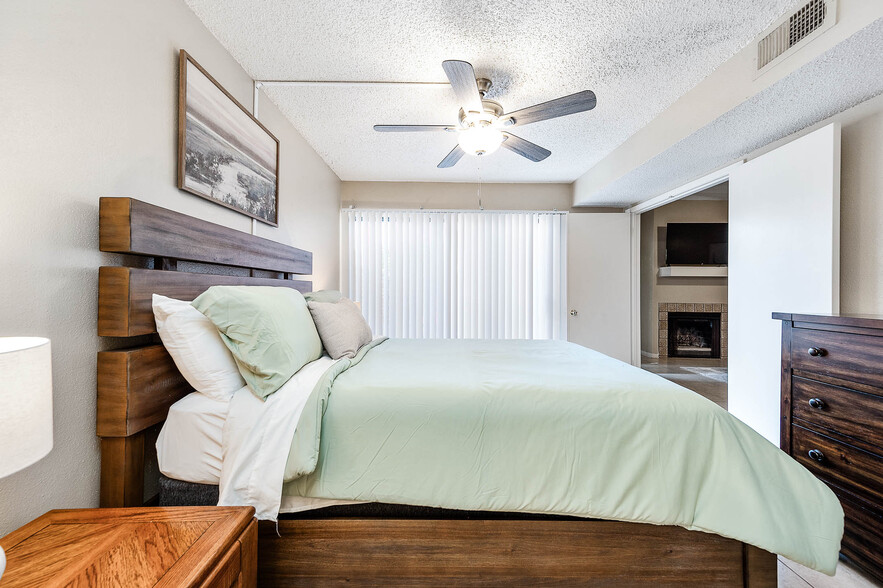 Downstairs Bedroom - 200 Pecan Dr