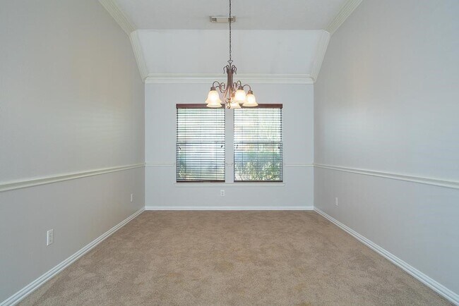 Building Photo - 7415 Vine Grove Ct