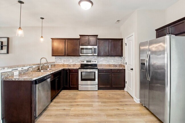 Building Photo - 511 Justice Farm Dr