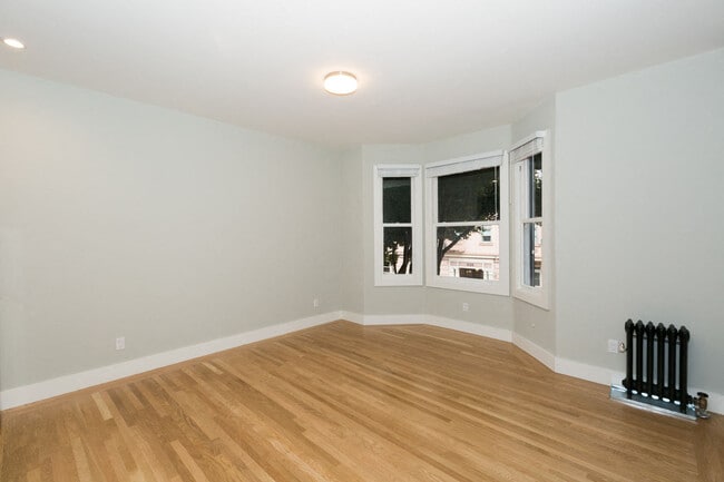 Building Photo - 634 Powell