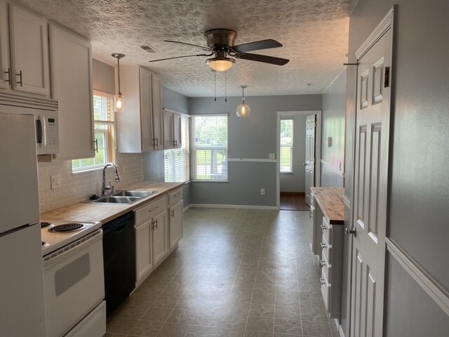 Building Photo - 3884 Boyer Ridge Dr